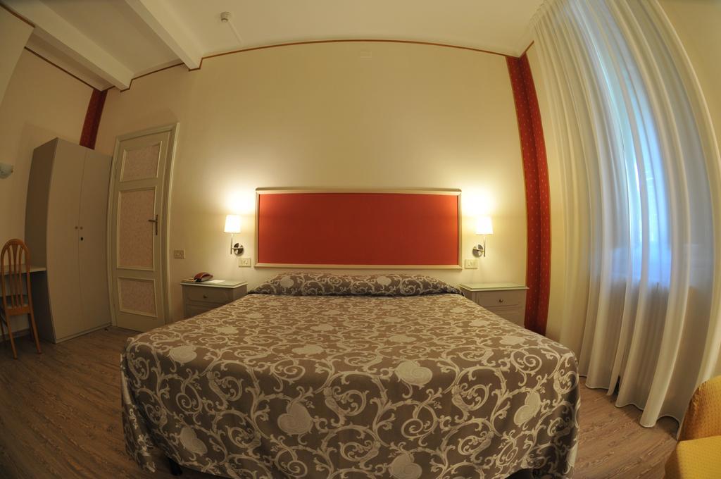 Hotel Stipino Lucca Rom bilde